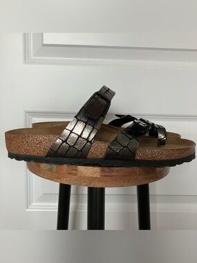 NEW Birkenstock Mayari Sandals Women EU 41 US 10 Black Gator Gleam 2026-513